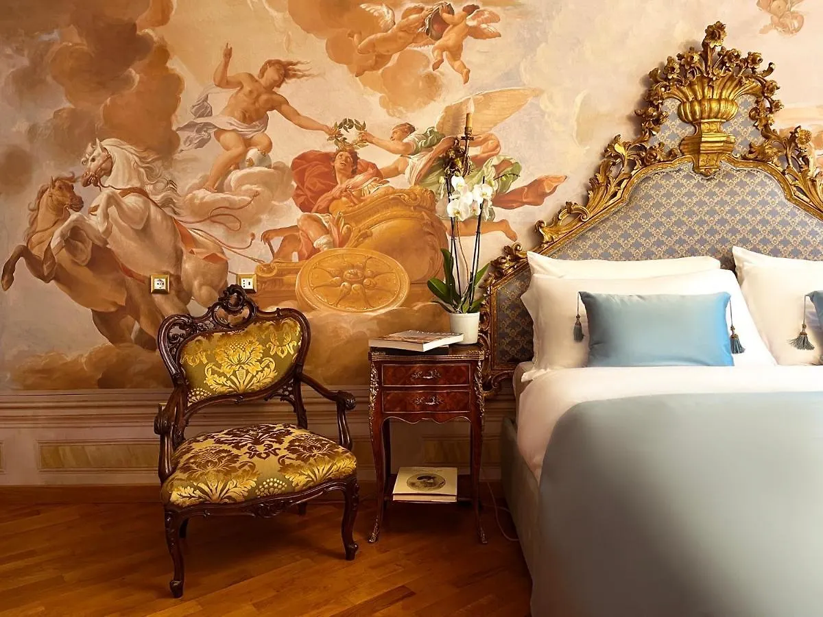 Corona San Marco Apartment Venice Italy