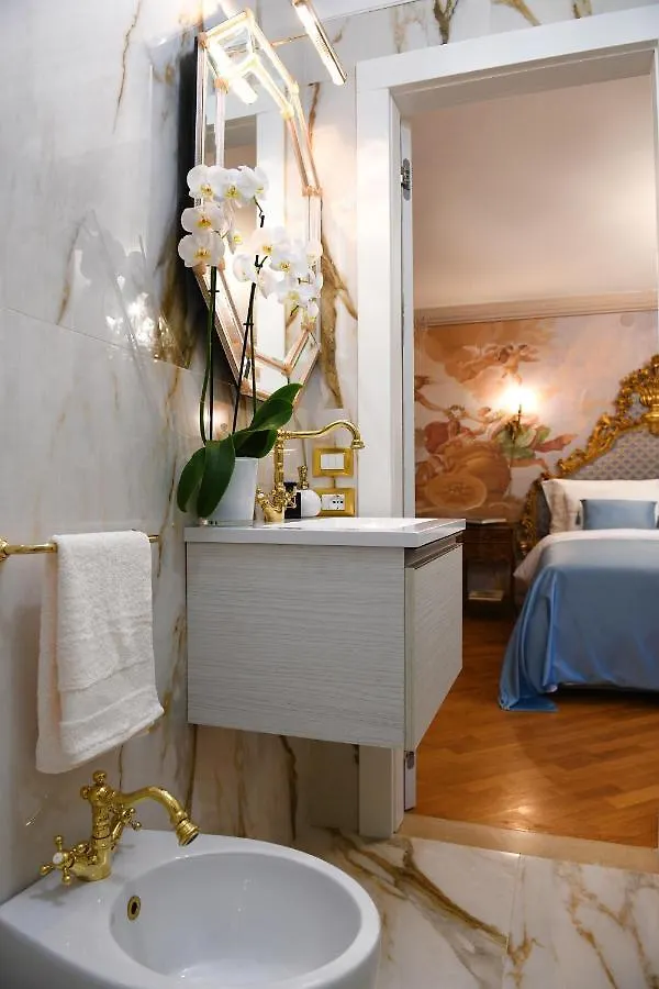 Corona San Marco Apartment Venice